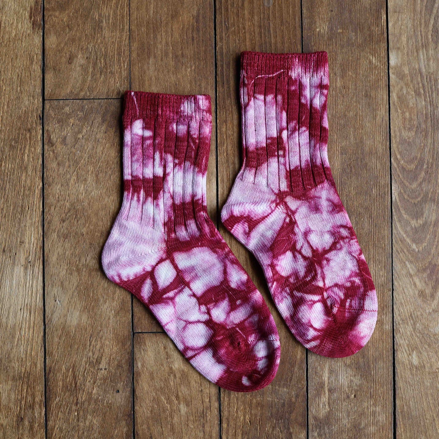 Tie Dyed Organic Cotton/Silk Comfort Socks