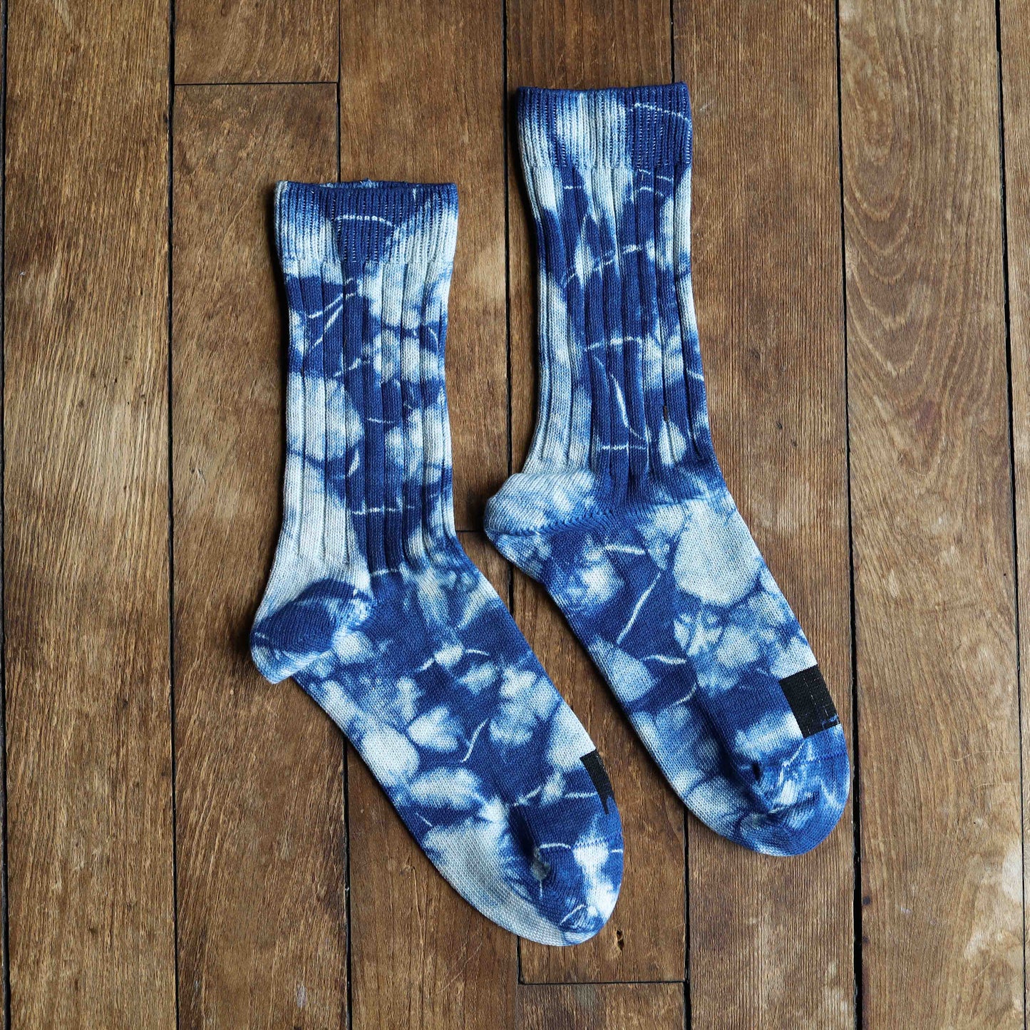 Tie Dyed Organic Cotton/Silk Comfort Socks