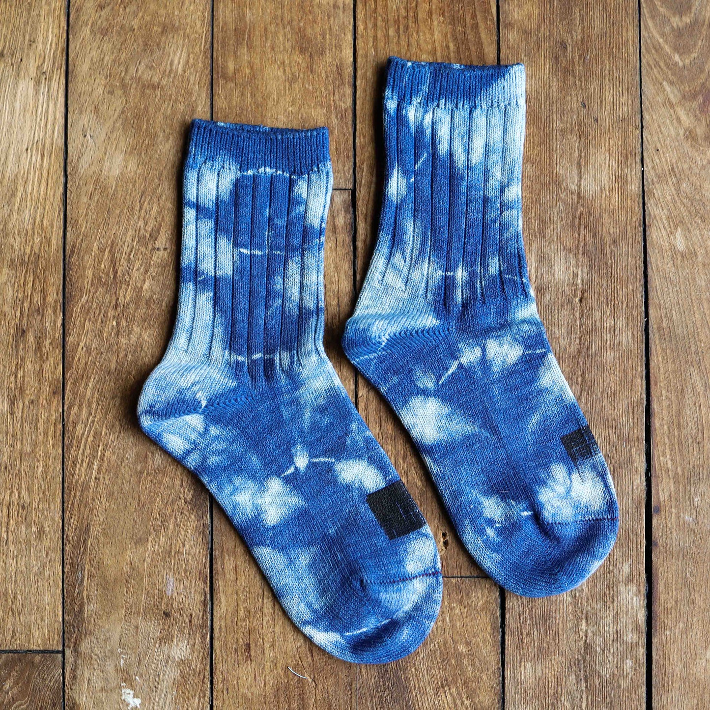 Tie Dyed Organic Cotton/Silk Comfort Socks